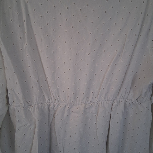 Torrid White Eyelet V-Neck Boho PeplumTop with Lace Trim - Picture 14 of 16